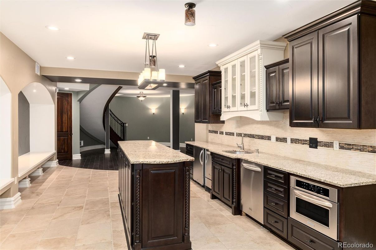 Interior, Kitchen, Pendant Lights, Recessed Lighting, Stainless Steel Appliances