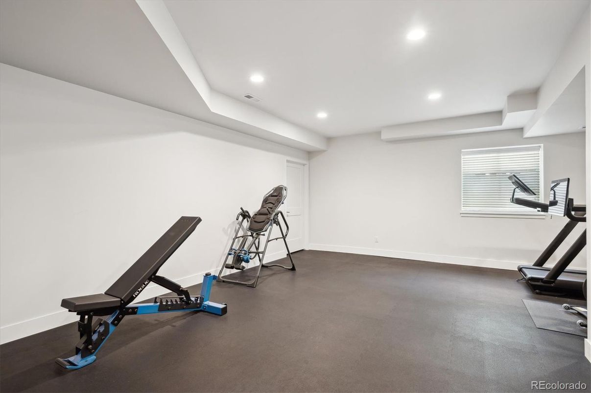 Fitness Equipment, Interior, Recessed Lighting