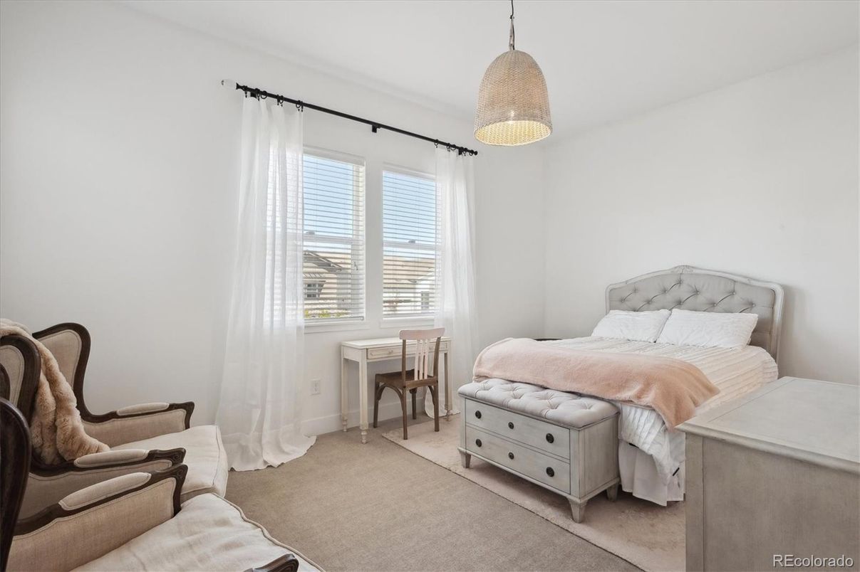 Bedroom, Interior, Pendant Lights