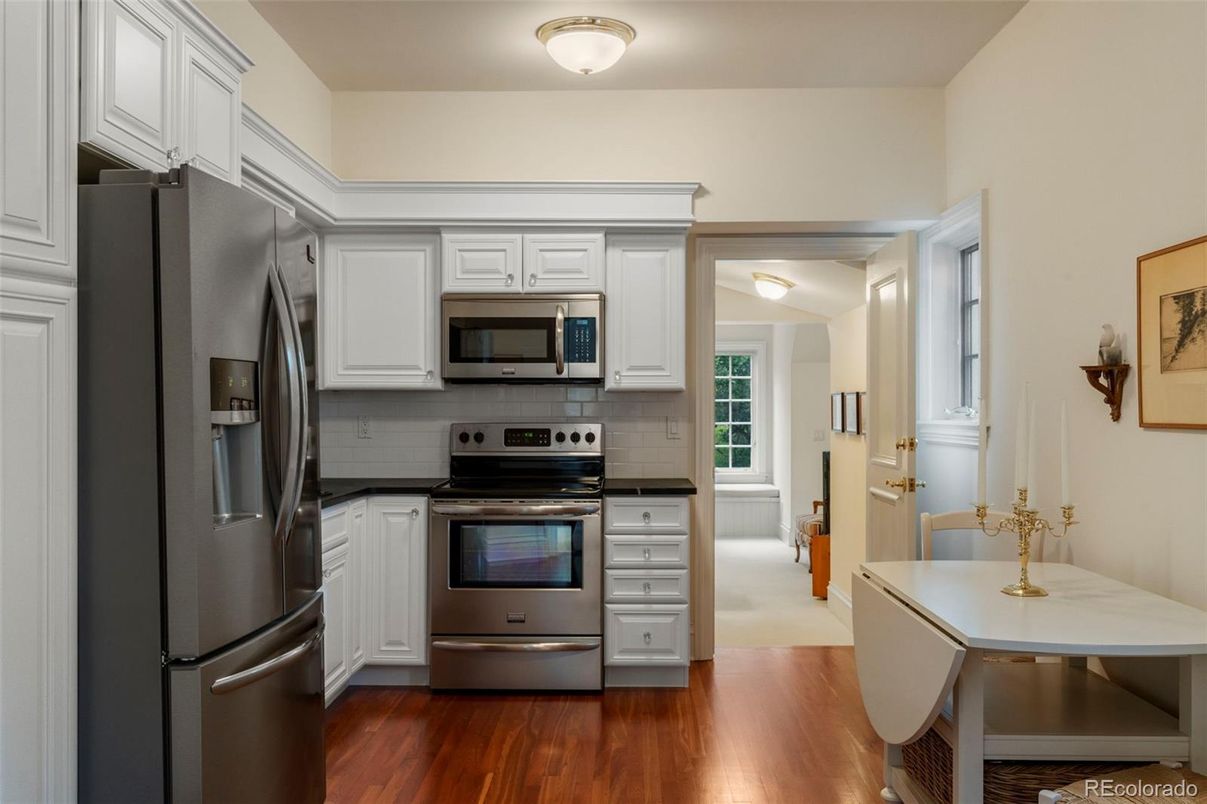 Interior, Kitchen, Stainless Steel Appliances, Wood Texture Flooring