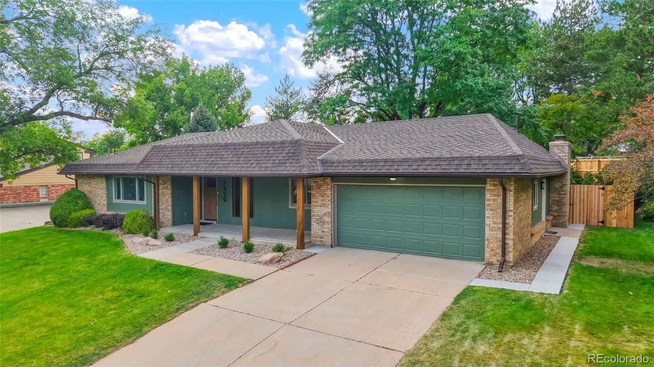 Attached, Exterior, Facade, Brick Facade, Ranch