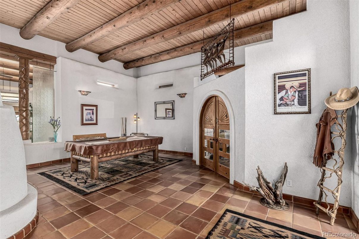 Billiard Table, Game Room, Interior, Wooden Beams, Wooden Ceilings