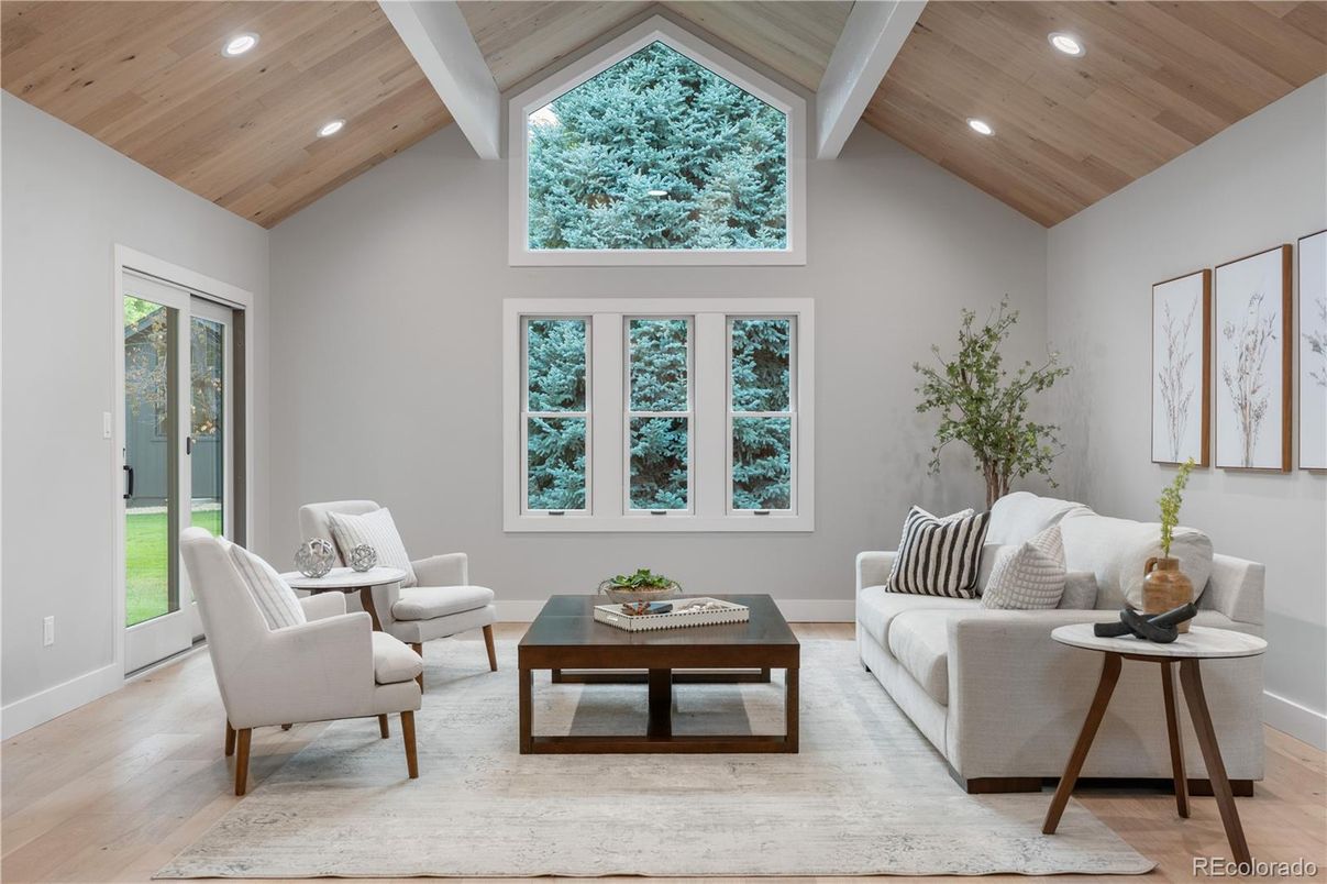 Interior, Living room, Recessed Lighting, Wooden Ceilings, Wood Texture Flooring