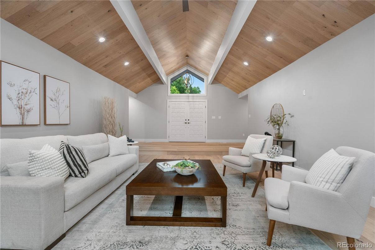 Interior, Living room, Recessed Lighting, Wooden Ceilings, Wood Texture Flooring