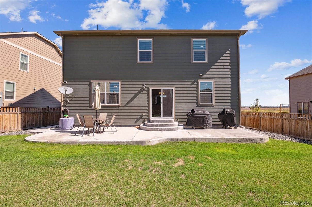 Backyard, Exterior