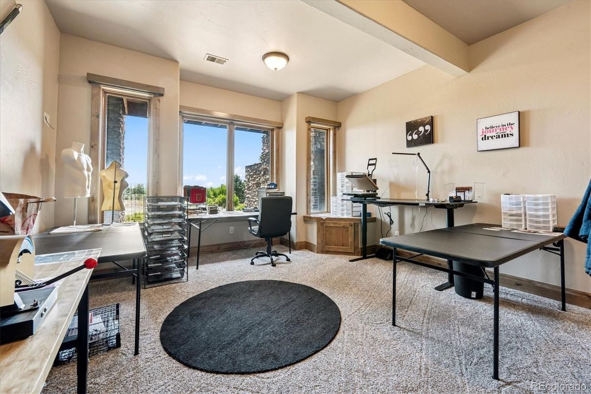 Home Office, Interior
