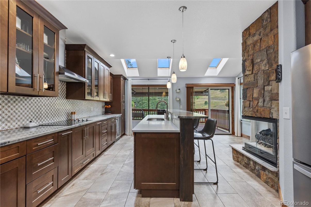 Fireplace, Interior, Kitchen, Pendant Lights, Recessed Lighting