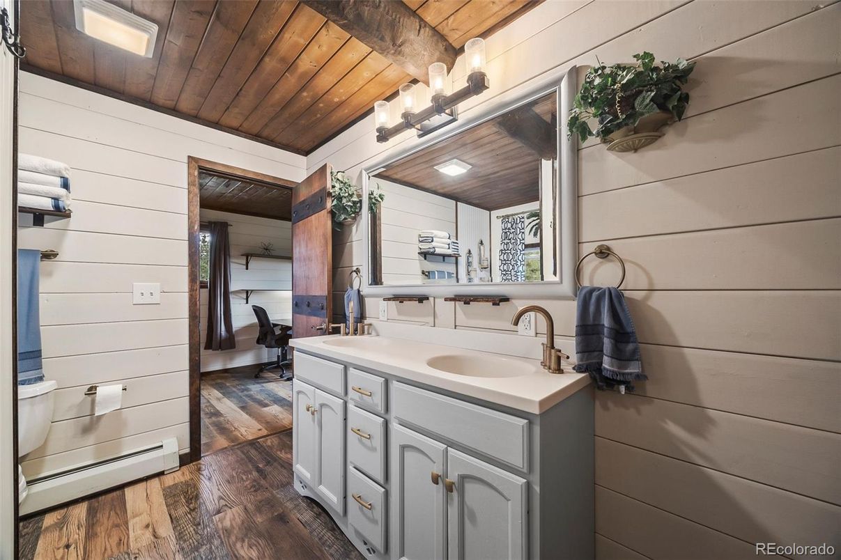 Bathroom, Interior, Recessed Lighting, Wooden Ceilings, Wood Texture Flooring