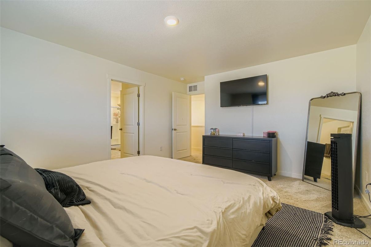 Bedroom, Interior, Recessed Lighting