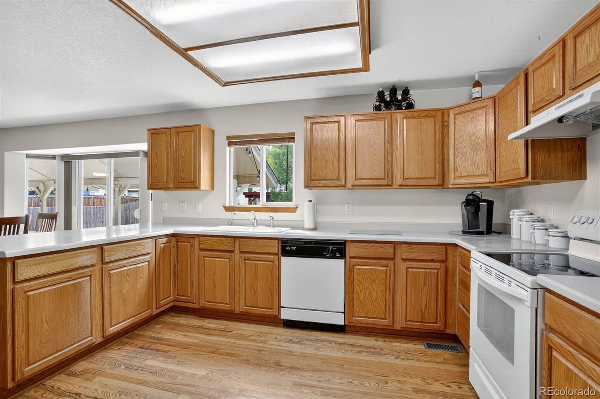Interior, Kitchen, Wood Texture Flooring