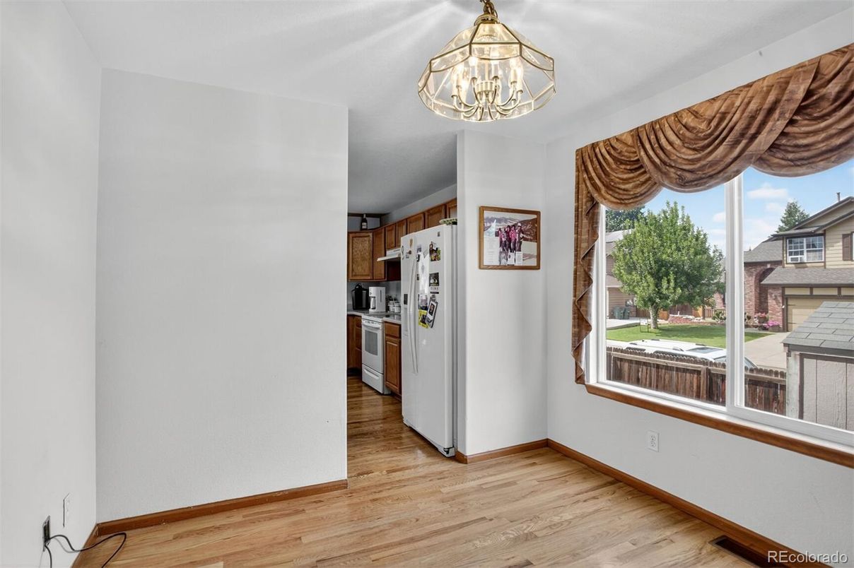 Chandelier, Interior, Kitchen, Wood Texture Flooring
