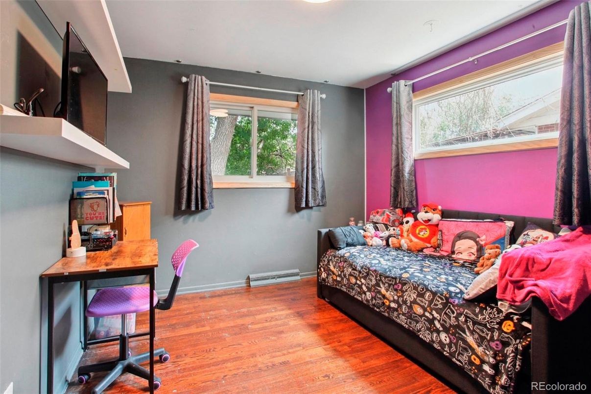 Bedroom, Home Office, Interior, Wood Texture Flooring