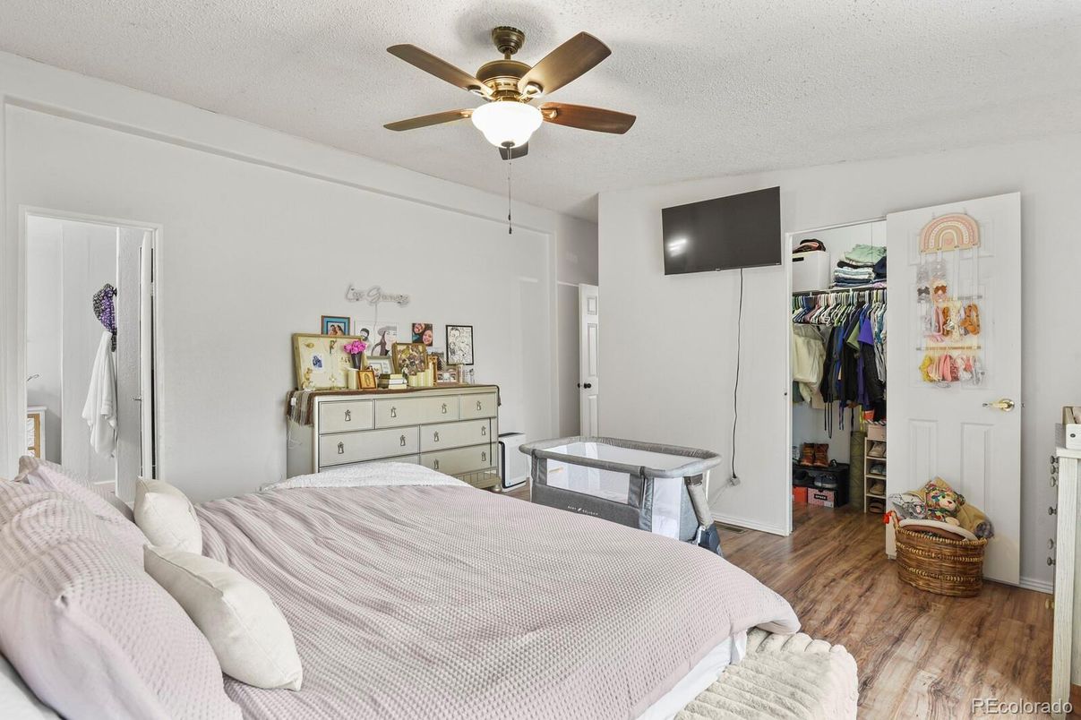 Bedroom, Interior, Wood Texture Flooring
