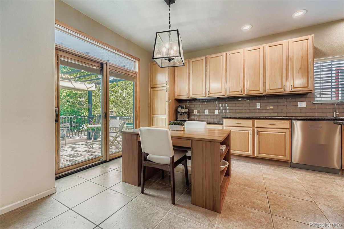 Dining room, Interior, Kitchen, Pendant Lights, Recessed Lighting