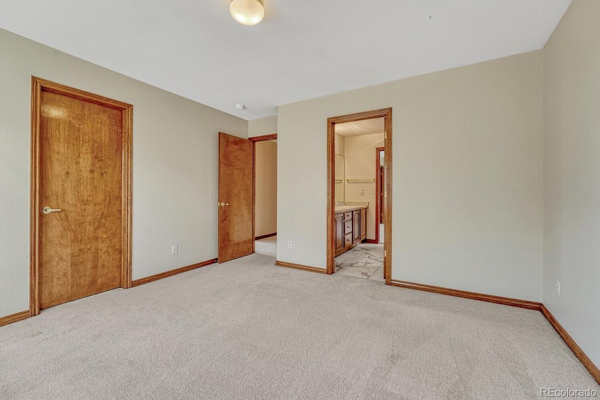 Bathroom, Empty room, Interior