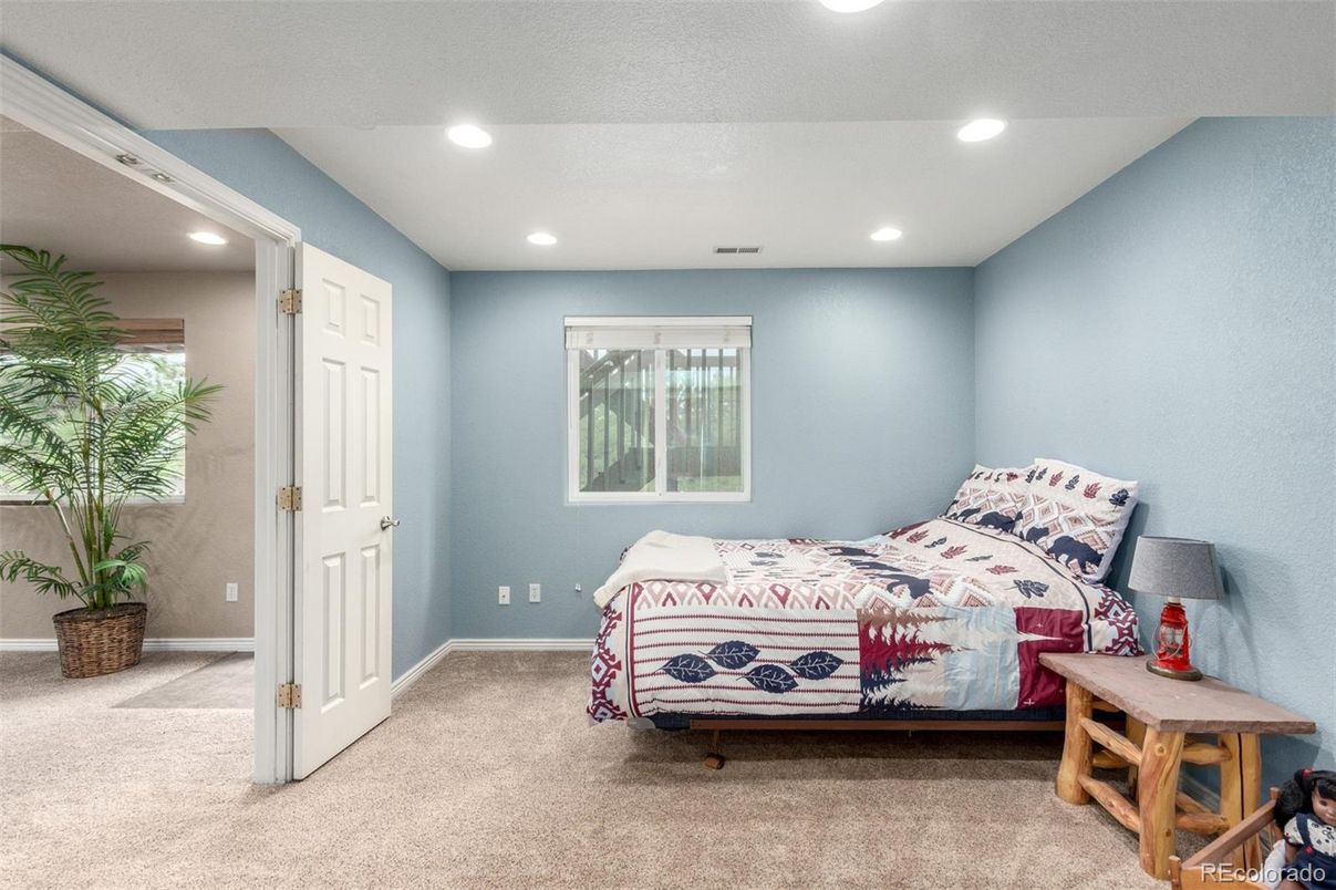 Bedroom, Interior, Recessed Lighting