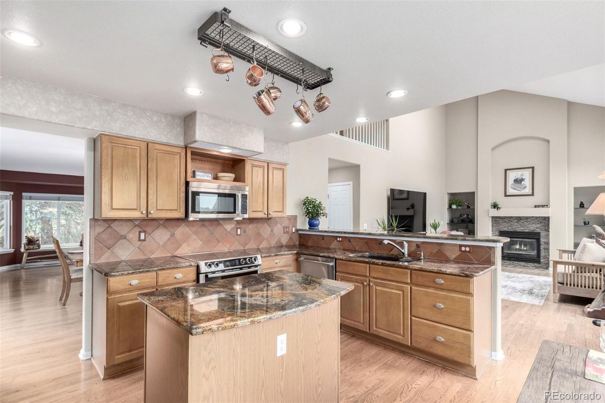 Fireplace, Interior, Kitchen, Recessed Lighting, Wood Texture Flooring