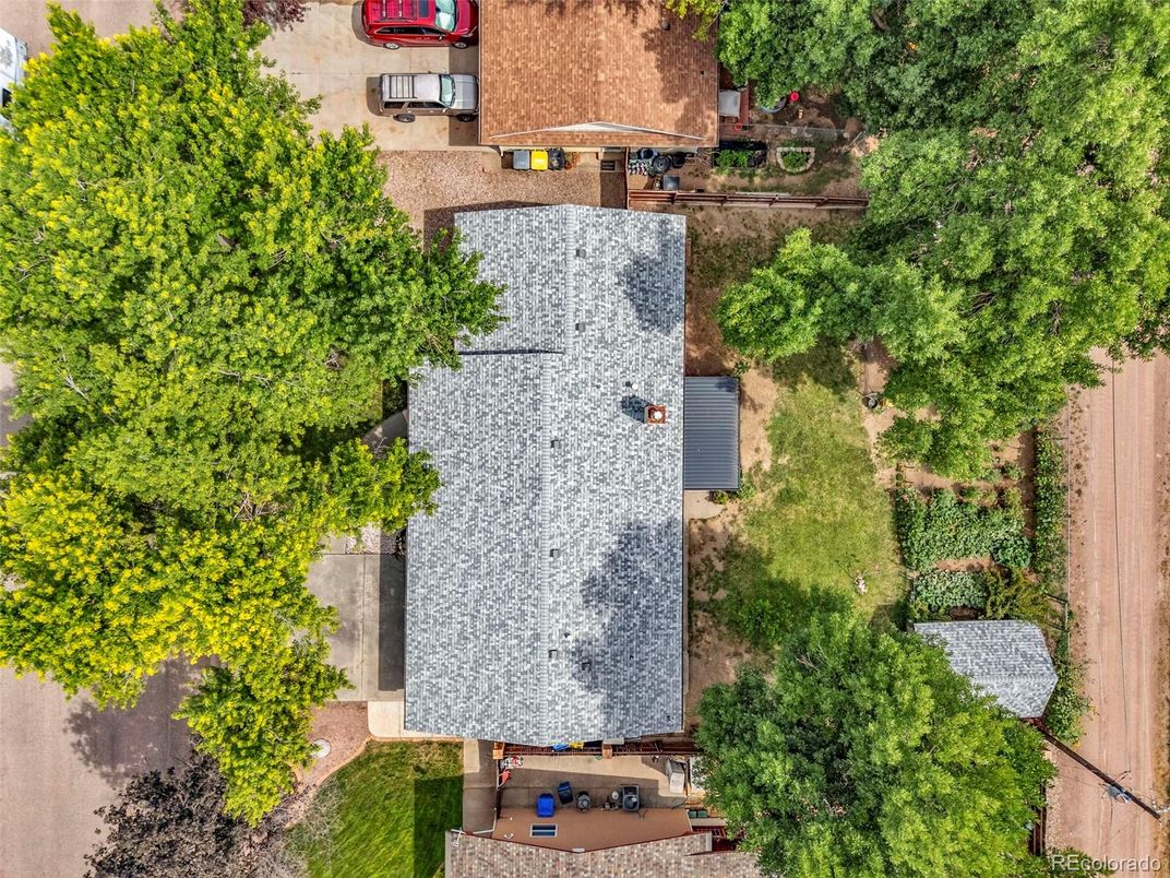 Exterior, Drone