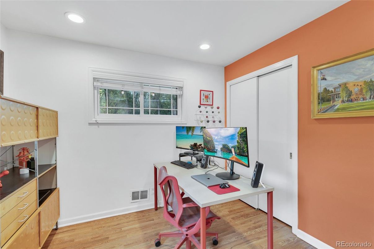 Home Office, Interior, Recessed Lighting, Wood Texture Flooring