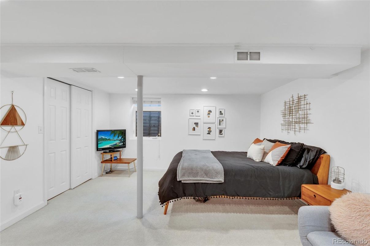 Bedroom, Interior, Recessed Lighting