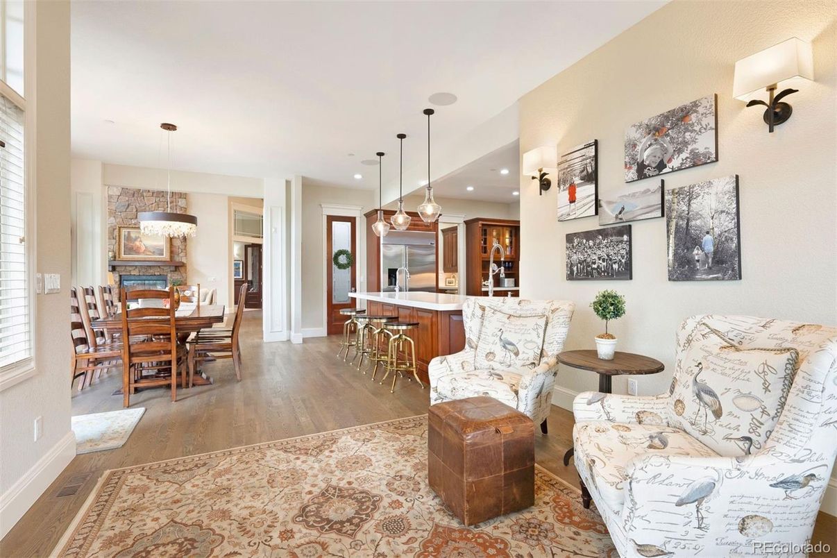 Dining room, Interior, Kitchen, Pendant Lights, Recessed Lighting, Wood Texture Flooring