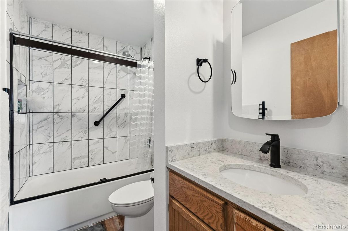 Bathroom, Interior, Marble Walls