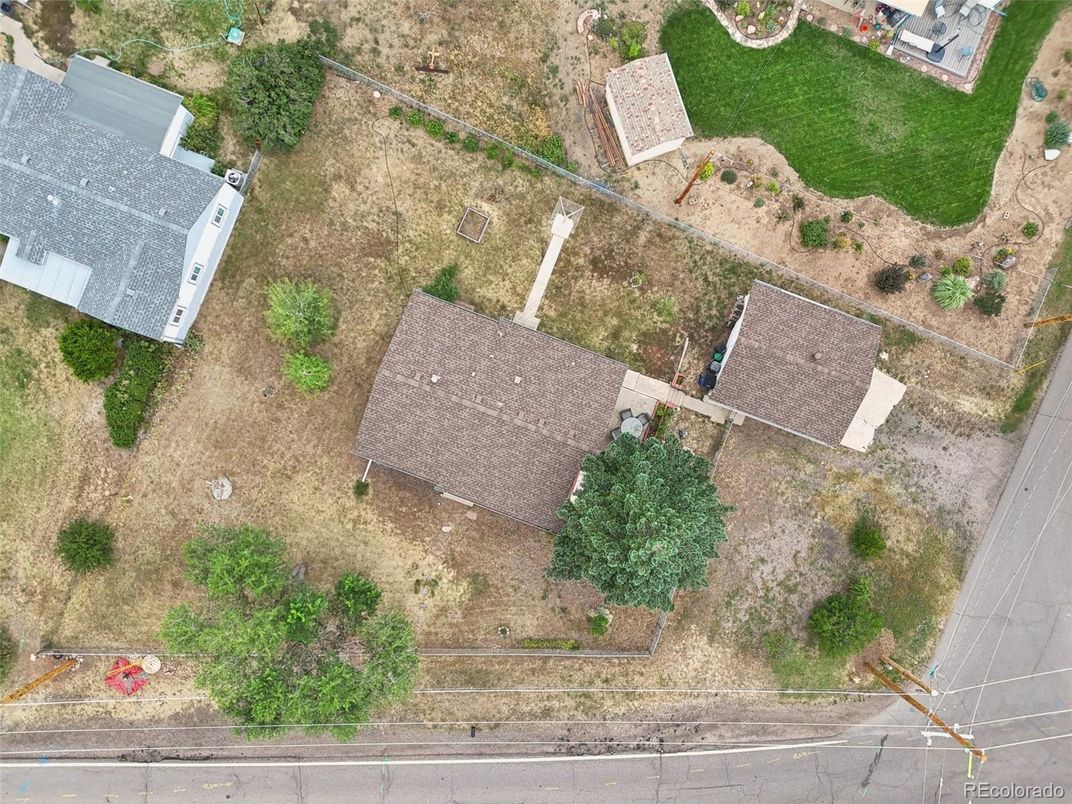 Exterior, Drone
