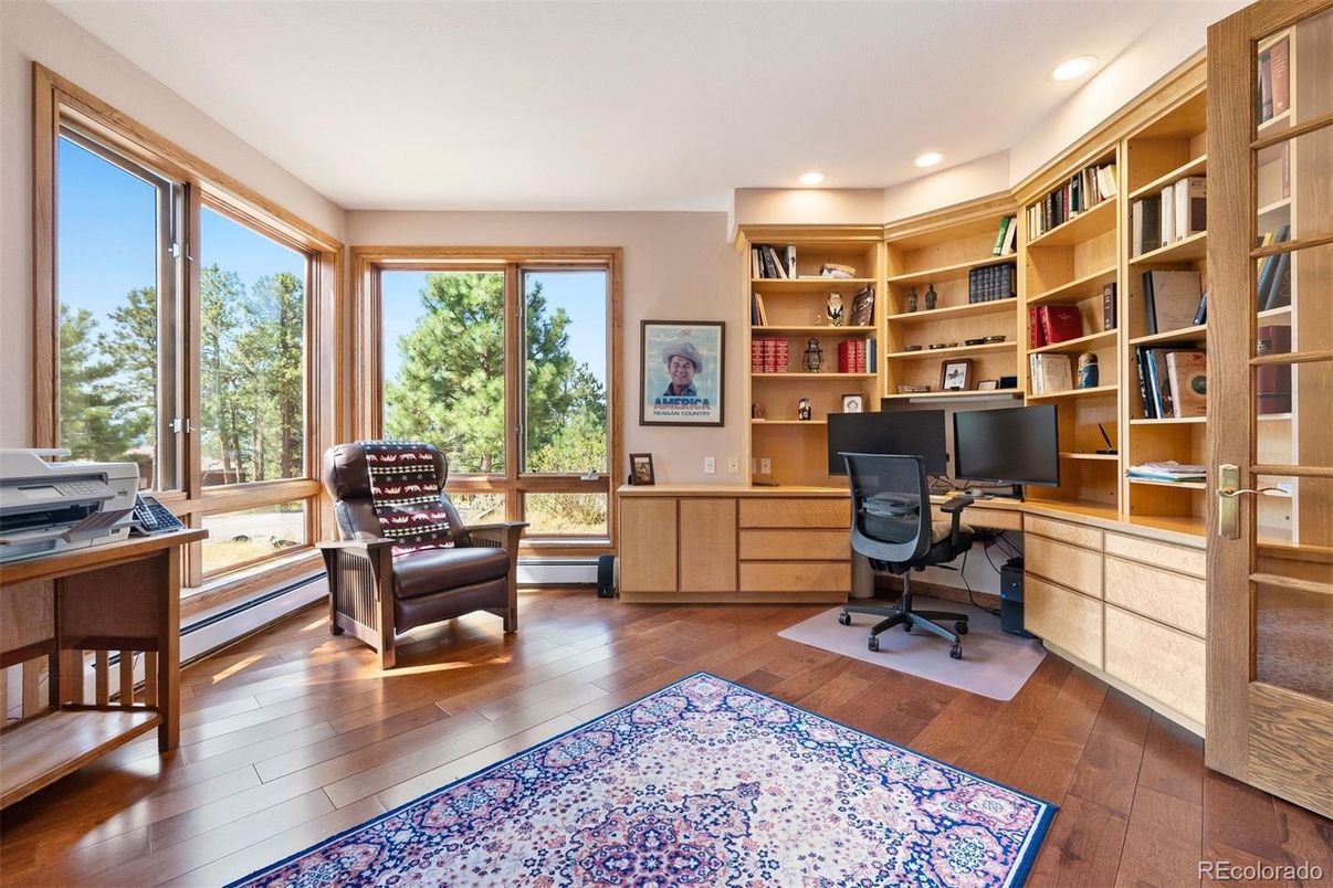 Home Office, Interior, Recessed Lighting, Wood Texture Flooring