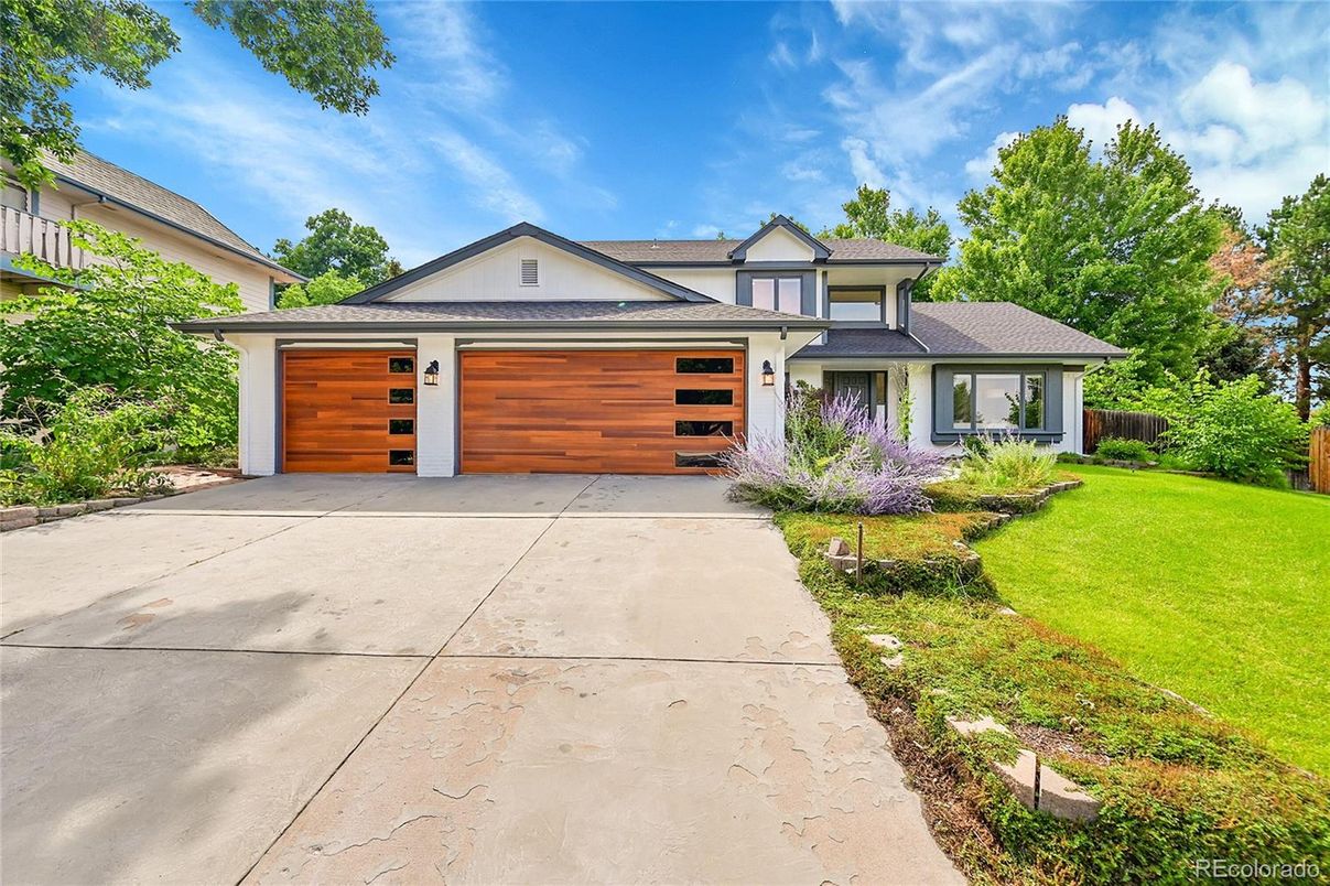 Attached, Backyard, Exterior, Facade, Split Level