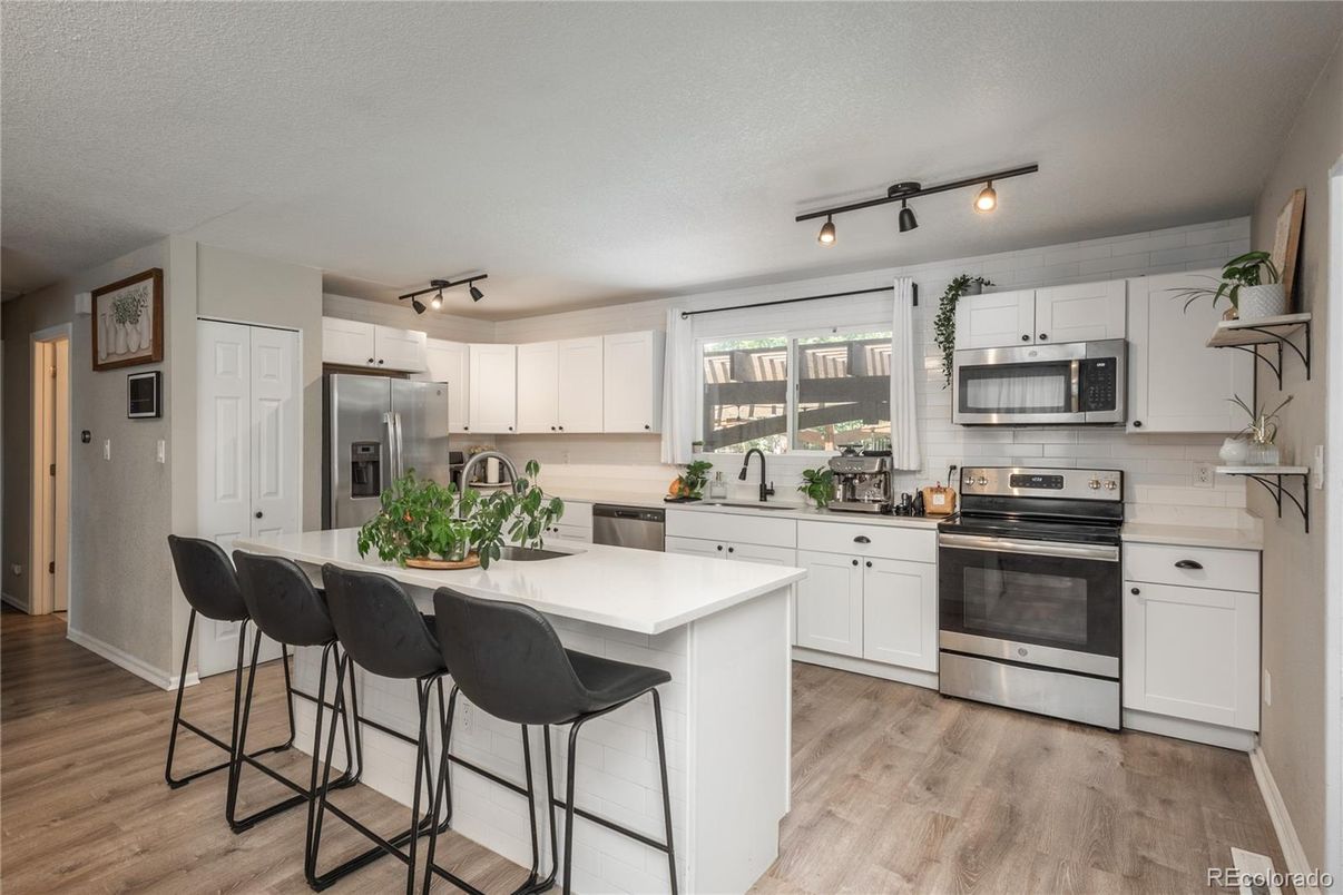 Interior, Kitchen, Stainless Steel Appliances, Wood Texture Flooring