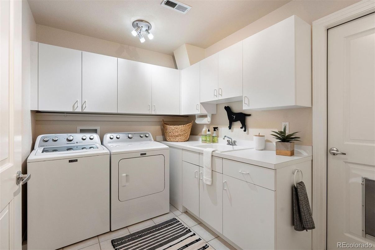 Interior, Washer