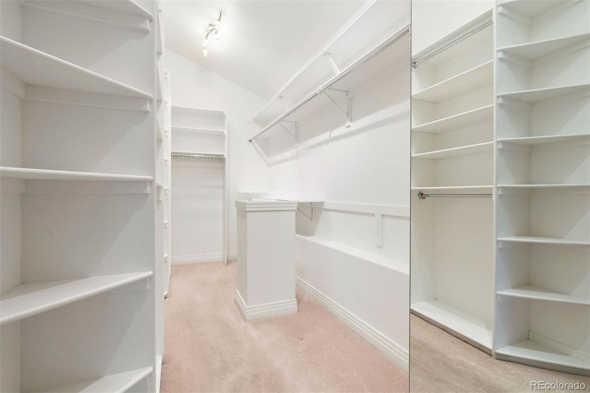 Interior, Walk-in Closets