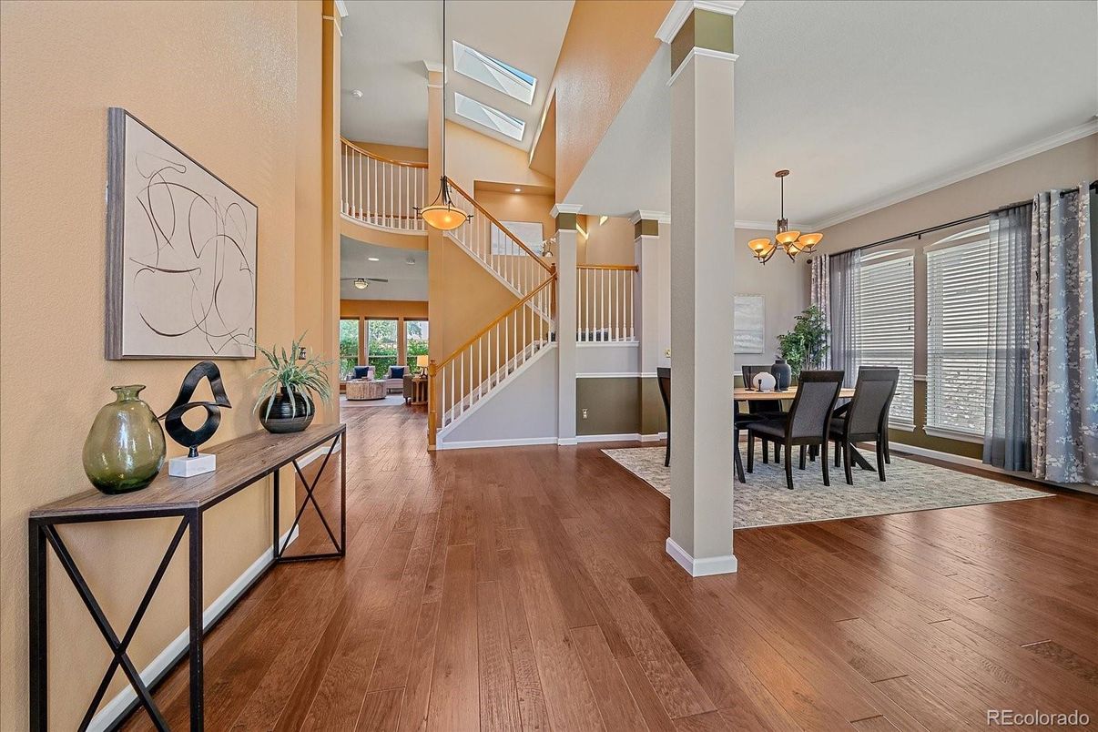 Chandelier, Dining room, Interior, Recessed Lighting, Wood Texture Flooring