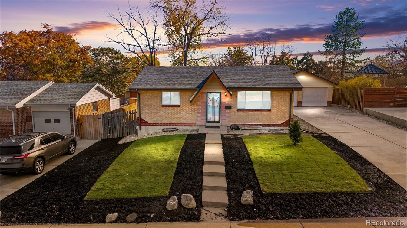 Attached, Exterior, Facade, Brick Facade, Cape Cod