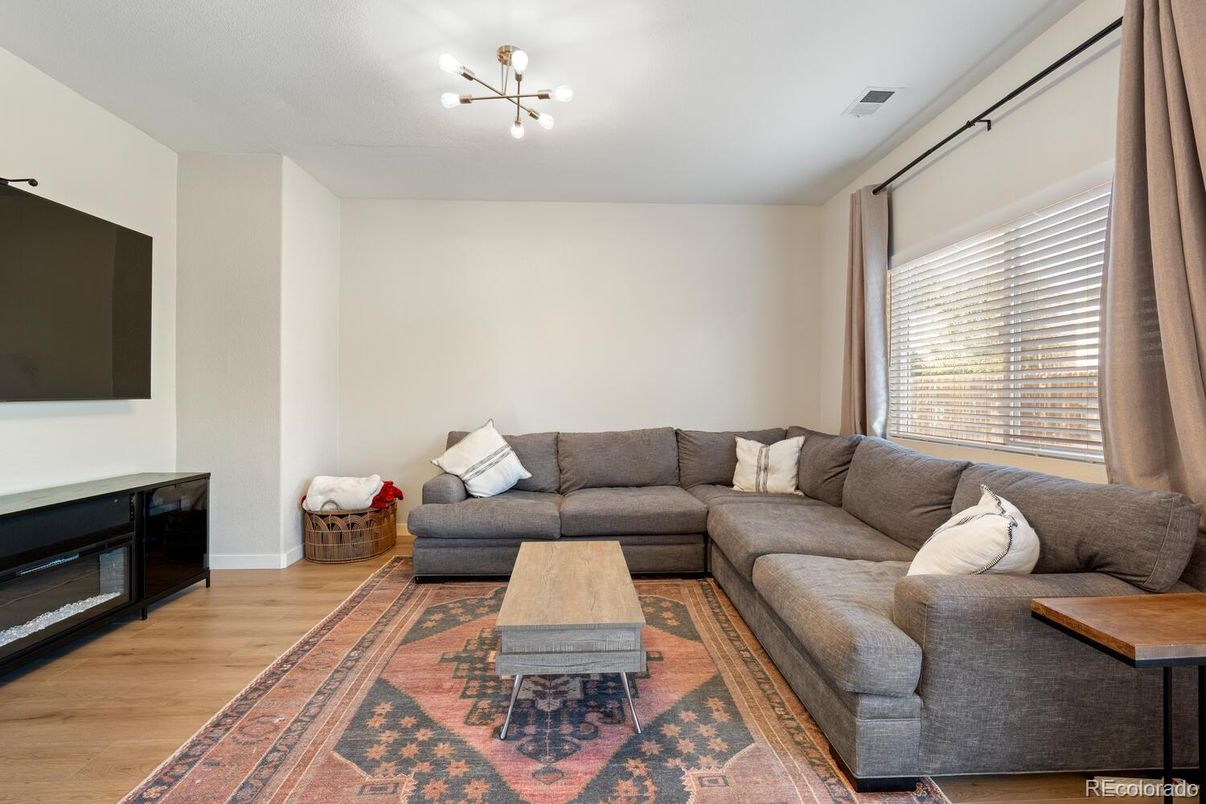 Interior, Living room, Pendant Lights, Wood Texture Flooring