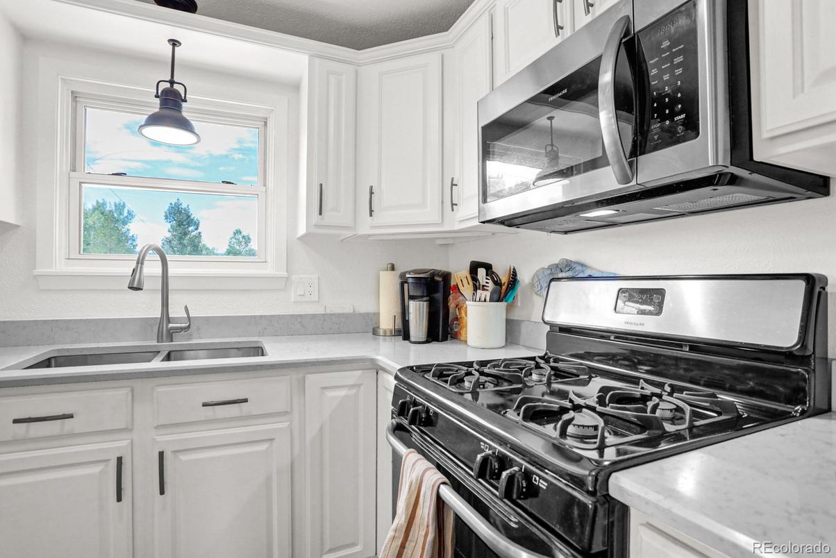 Interior, Kitchen, Pendant Lights