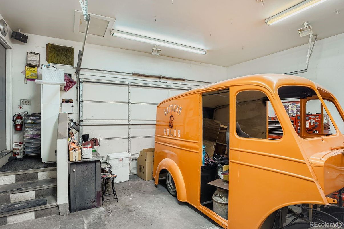 Garage, Interior, Washer