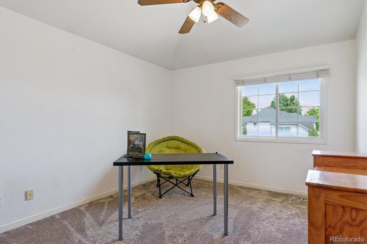 Home Office, Interior