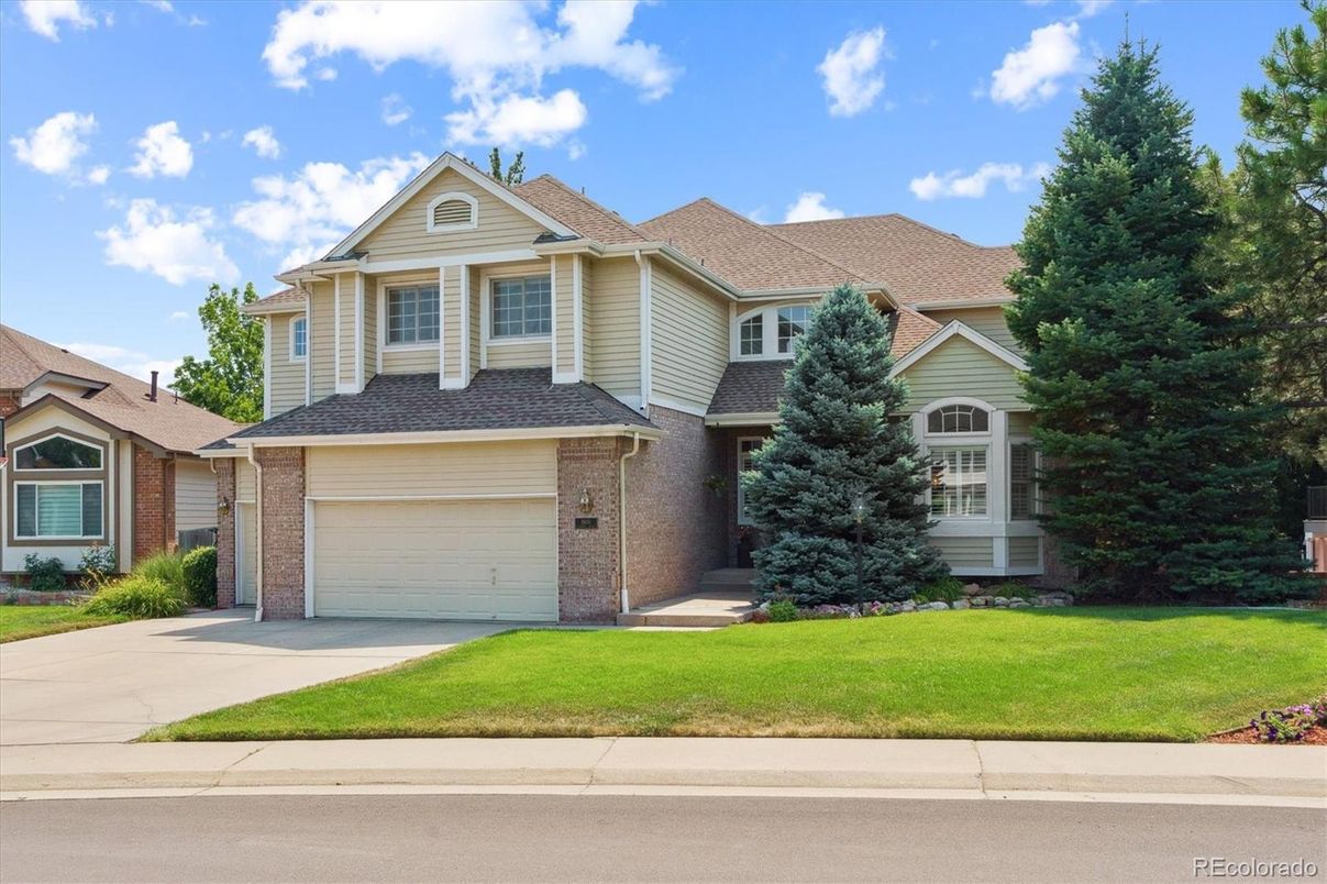 Attached, Exterior, Facade, Brick Facade, American Craftsman