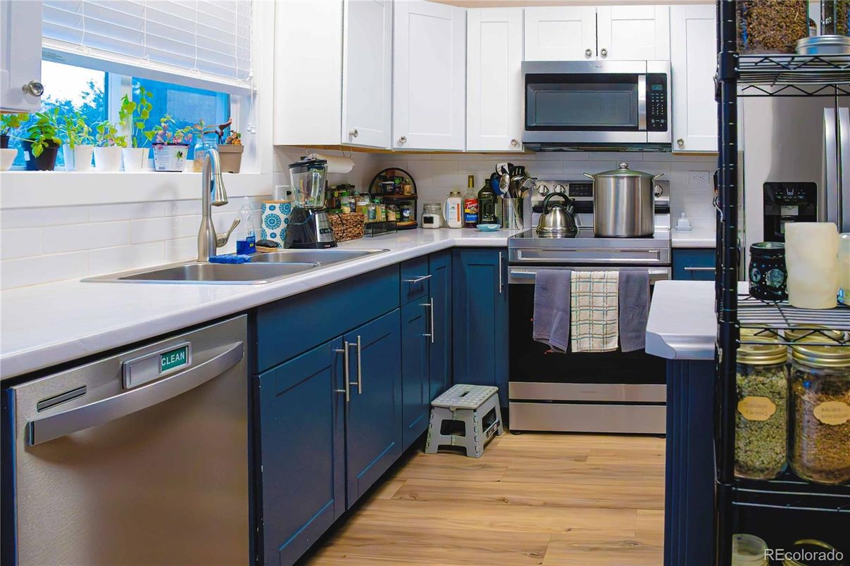 Interior, Kitchen, Stainless Steel Appliances, Wood Texture Flooring