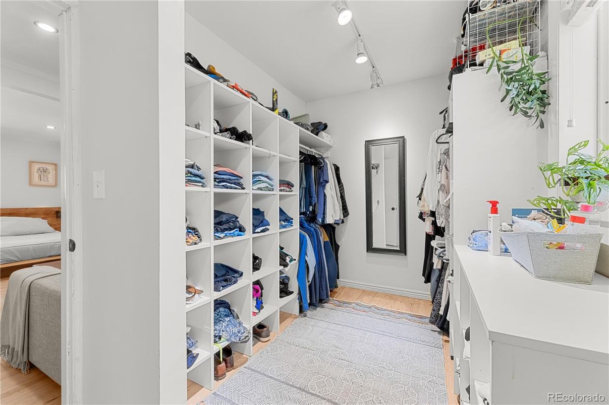 Interior, Recessed Lighting, Walk-in Closets, Wood Texture Flooring