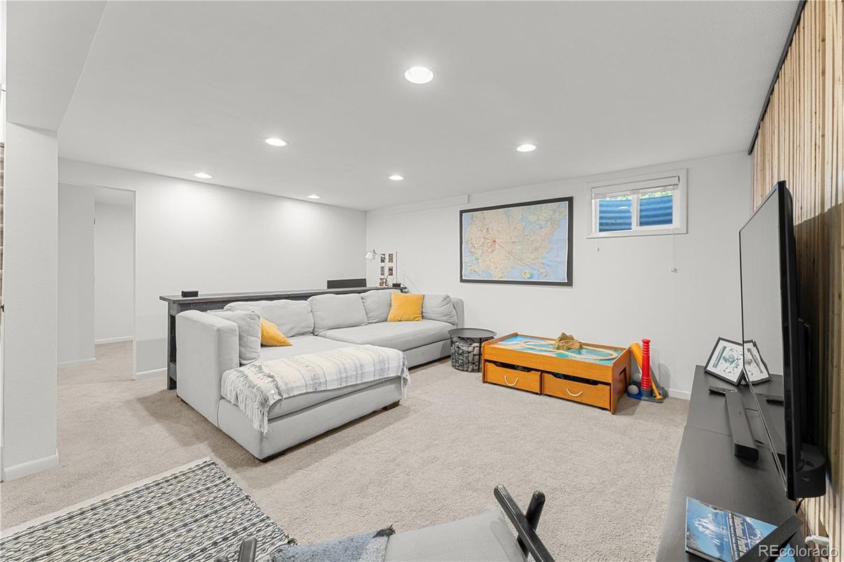 Interior, Living room, Recessed Lighting