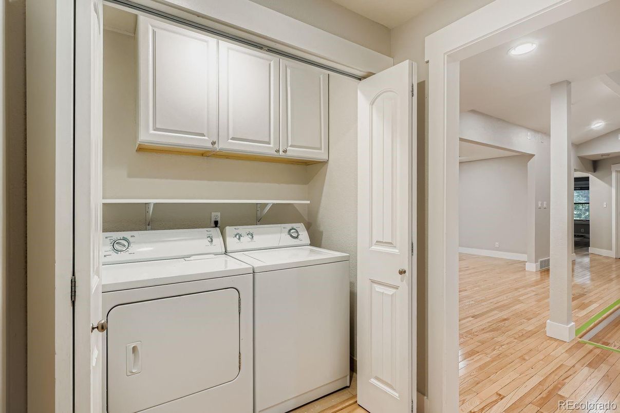 Interior, Recessed Lighting, Utility Closets, Washer, Wood Texture Flooring