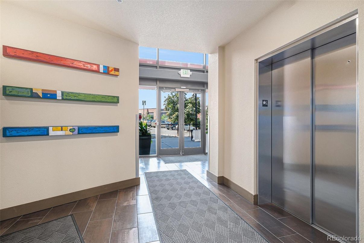 Elevator, Interior