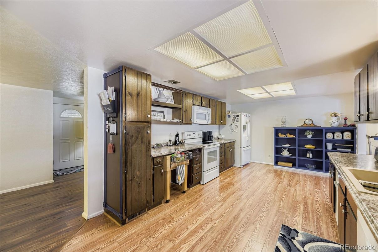Interior, Kitchen, Wood Texture Flooring