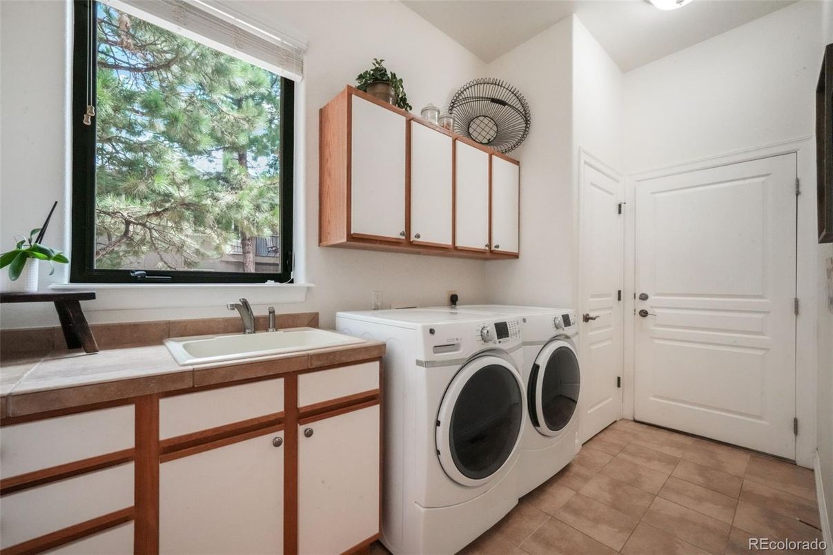 Interior, Washer