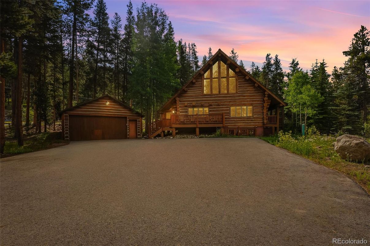 Backyard, Detached Garage, Exterior