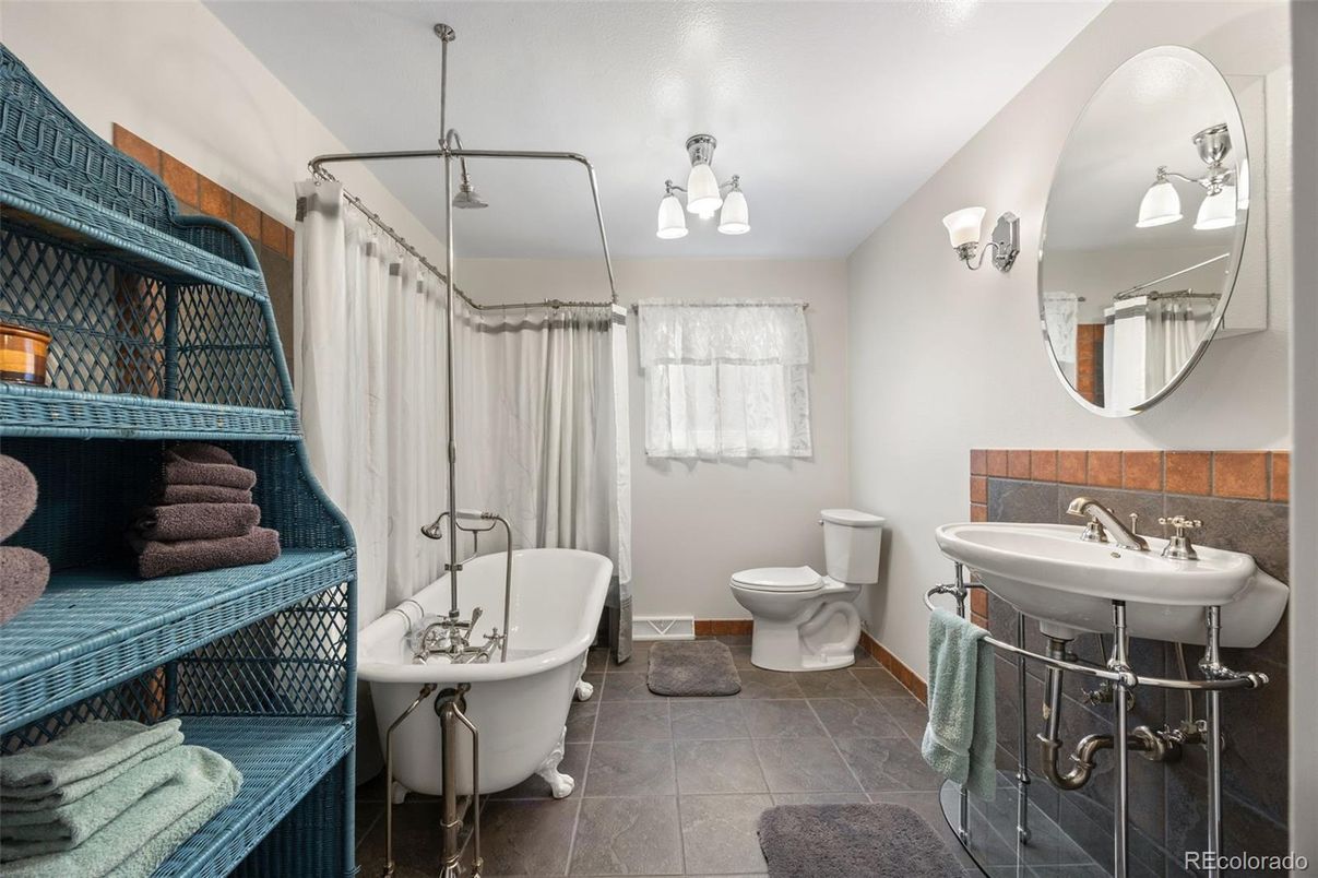 Bathroom, Free Standing Baths, Interior