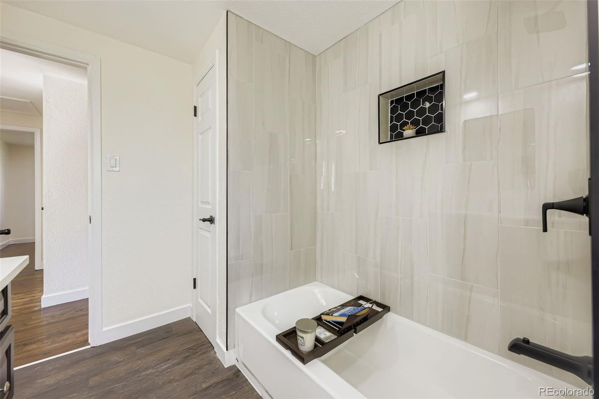 Bathroom, Interior, Wood Texture Flooring
