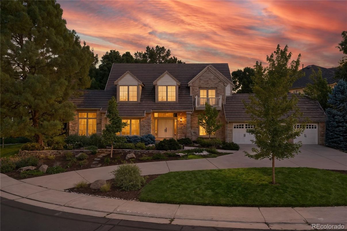 Attached, Exterior, Facade, Farmhouse